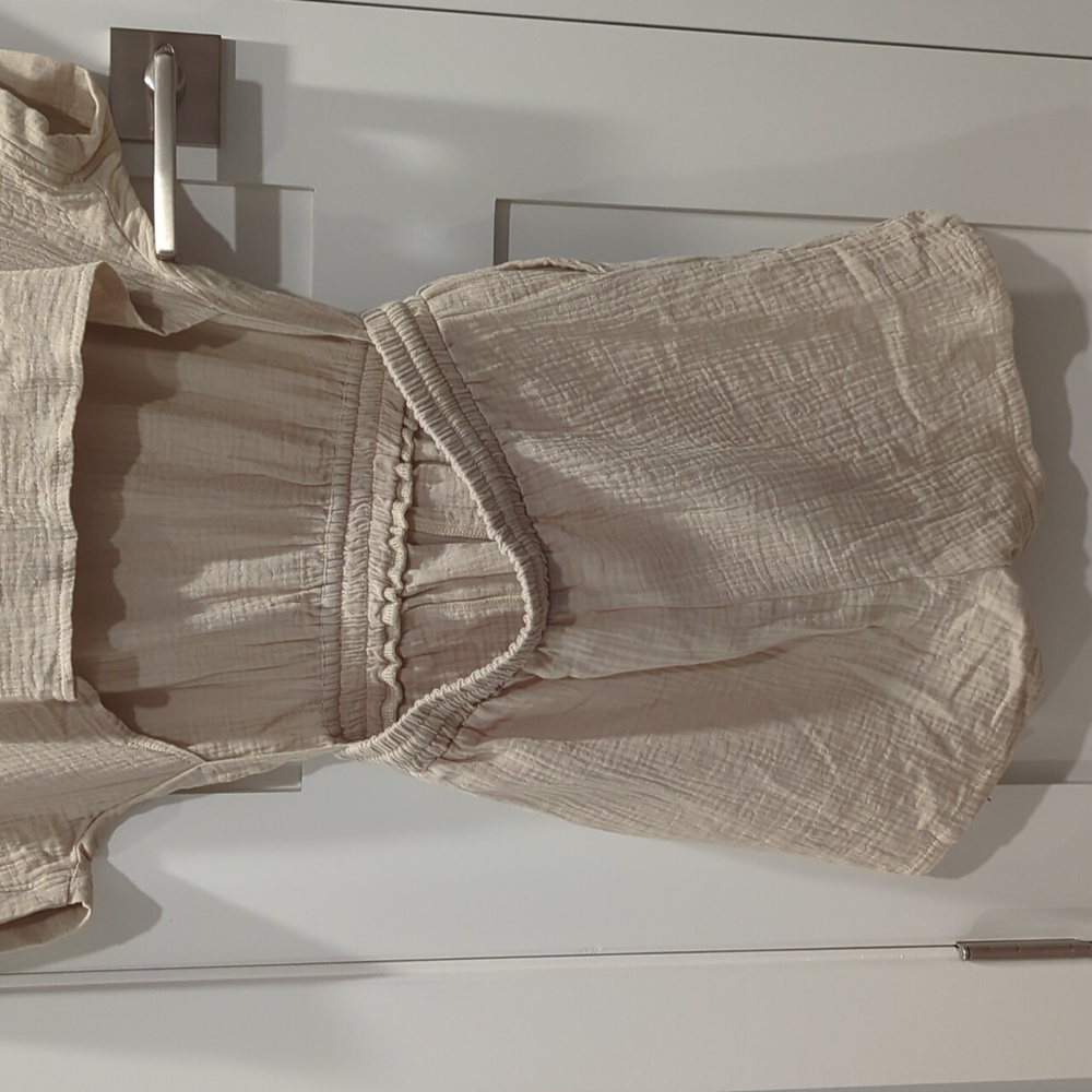 Cupshe Drawstring V-Neck Romper - Picture 8 of 10